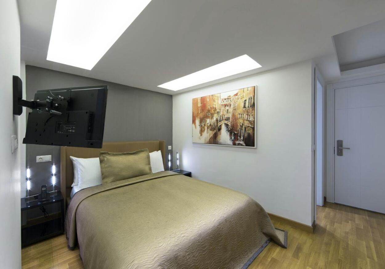 The Place Suites By Cey Istanbul Exterior foto
